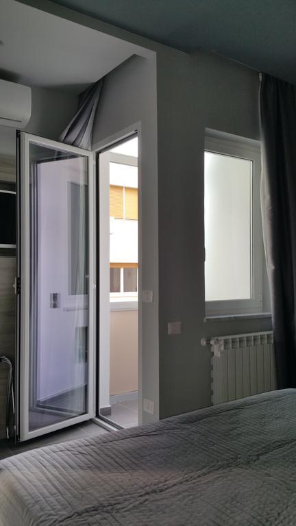 Alis Vanvitelli Suite Наполи Екстериор снимка